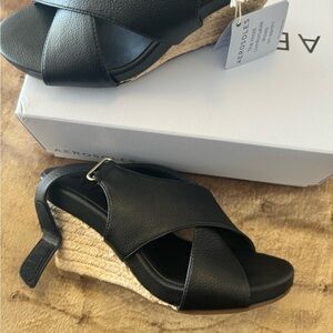Brand new Aerosoles wedge hill. Size 7